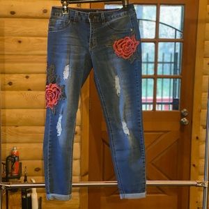 Jeans with flower details